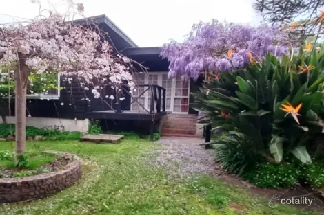 Property photo of 33 Canna Street Dromana VIC 3936