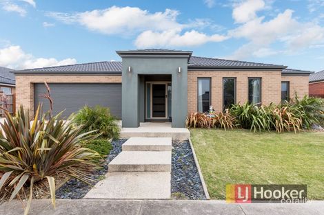 Property photo of 10 Honey Court Berwick VIC 3806