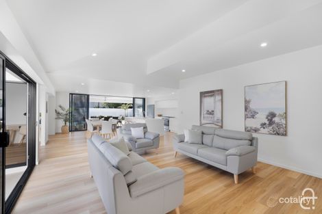 Property photo of 36 Oceanic Drive Warana QLD 4575