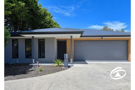 8 Statesman Cl, Beaconsfield, VIC 3807