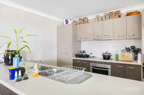 Property photo of 58 Govind Court Gracemere QLD 4702