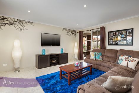 Property photo of 2 Evonne Court Endeavour Hills VIC 3802