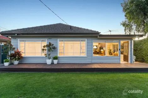 35 Conifer Ave, Brooklyn, VIC 3012