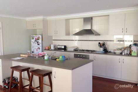 Property photo of 5 Maddock Drive Cranbourne East VIC 3977
