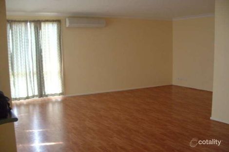 Property photo of 8 Pyramus Circuit Rosemeadow NSW 2560