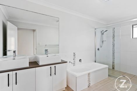 Property photo of 4 Wilcox Close Reedy Creek QLD 4227