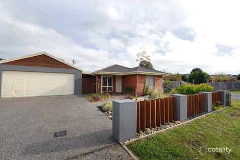 2 Oriana Gr, Skye, VIC 3977