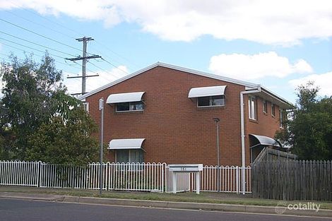 151 Blackstone Rd, Silkstone, QLD 4304