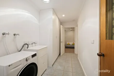 Property photo of 28 Gavan Street Bright VIC 3741