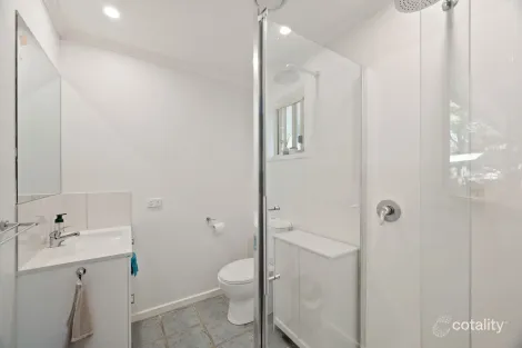 Property photo of 28 Gavan Street Bright VIC 3741