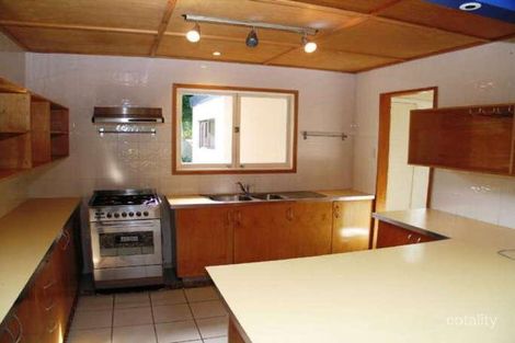 Property photo of 44 Kalimna Drive Broadbeach Waters QLD 4218