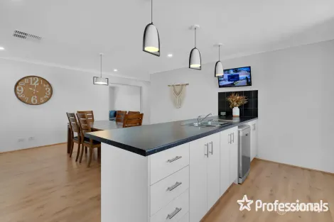 Property photo of 21 Efficient Way Byford WA 6122