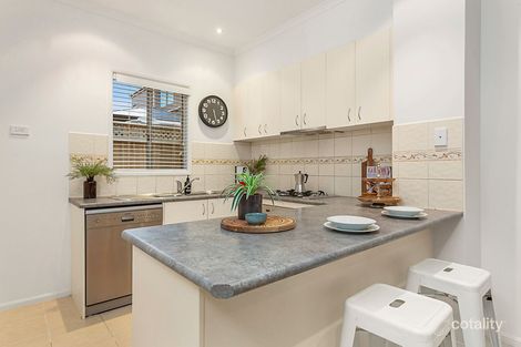 Property photo of 4 Leonard Crescent Ascot Vale VIC 3032