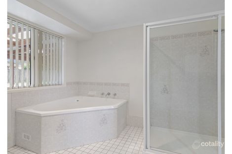 Property photo of 18 Ashwood Close Glenning Valley NSW 2261