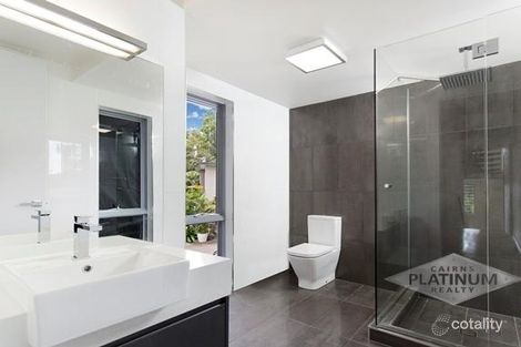 Property photo of 9 Savaii Close Palm Cove QLD 4879