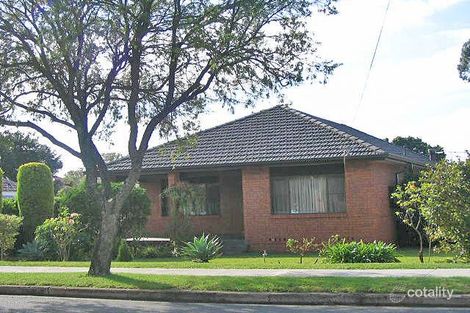 135 Banksia Rd, Greenacre, NSW 2190