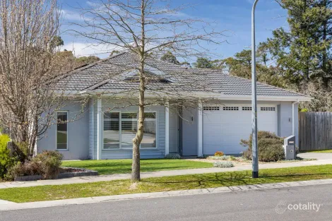 17 JONES CT, WOODEND, VIC 3442