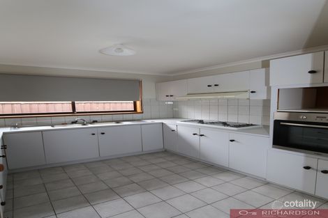 Property photo of 20 Songlark Crescent Werribee VIC 3030