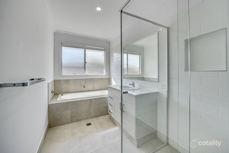 Property photo of 24 Twilight Drive Spring Mountain QLD 4300