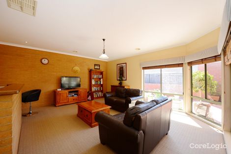 Property photo of 2 Gledhill Rise Kangaroo Flat VIC 3555