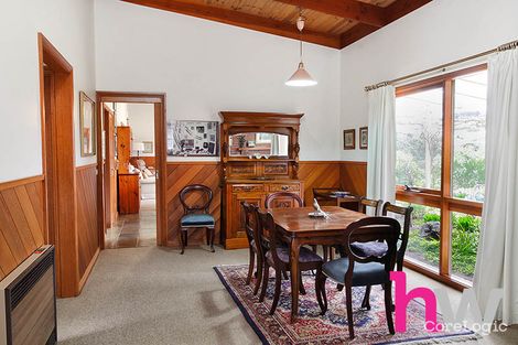 Property photo of 13 Summerhill Terrace Highton VIC 3216