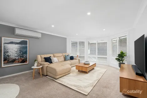 Property photo of 21 Robinia Parade Springfield NSW 2250