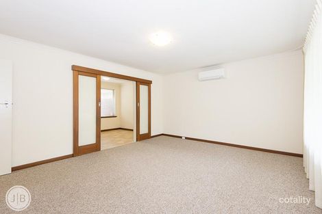 Property photo of 42 Redmond Street Salter Point WA 6152