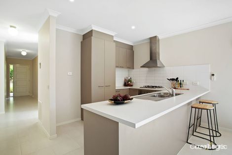 Property photo of 27 Bear Crescent Doreen VIC 3754