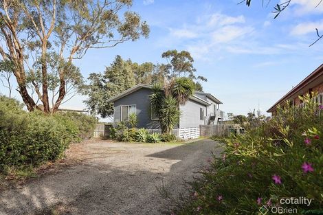 100 Red Rocks Rd, Cowes, VIC 3922