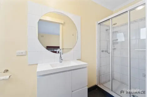 Property photo of 5 Risson Street Melton South VIC 3338