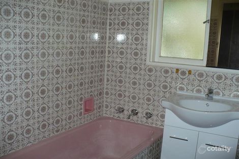 Property photo of 2 Sheather Place Campbelltown NSW 2560