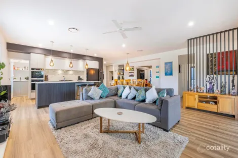 Property photo of 9 Horizon Way Woombye QLD 4559