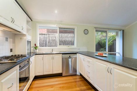 Property photo of 11 Valley Park Grove Eltham VIC 3095
