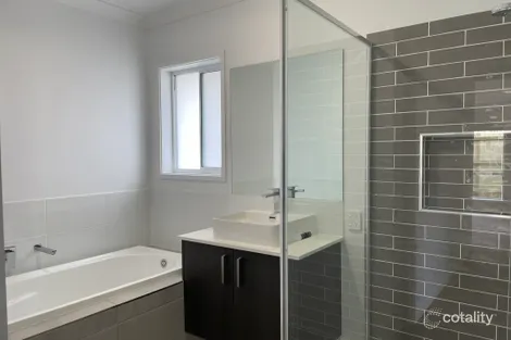 Property photo of 6 Stewart Street Walloon QLD 4306