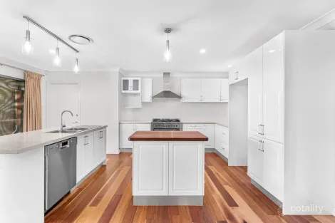 Property photo of 7 Cranston Street Wynnum West QLD 4178