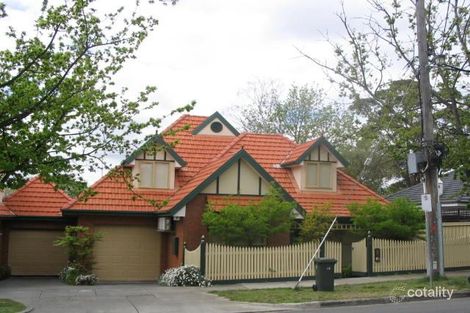 18 Victoria Cres, Mont Albert, VIC 3127