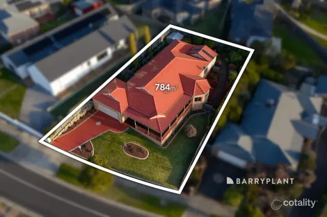 Property photo of 11 Summerhill Boulevard Drouin VIC 3818