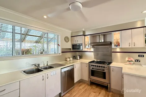 Property photo of 2 Top Street Torquay QLD 4655