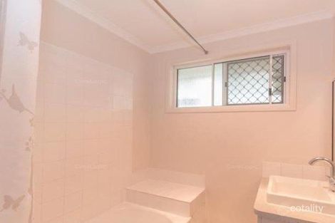 Property photo of 11 Columbia Drive Beachmere QLD 4510