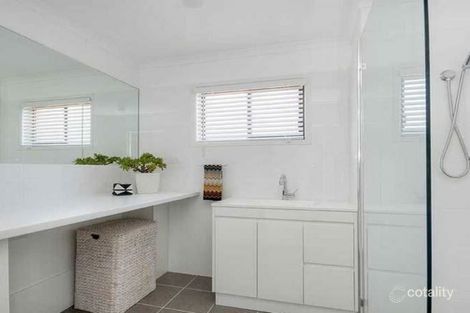 Property photo of 7/14 Brett Avenue Labrador QLD 4215