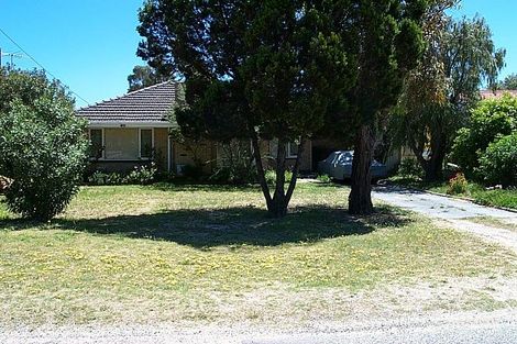 Property photo of 8 Ecclestone Street Warnbro WA 6169