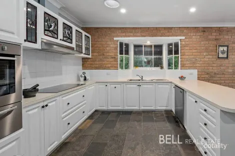 Property photo of 7 Hillcrest Court Cockatoo VIC 3781