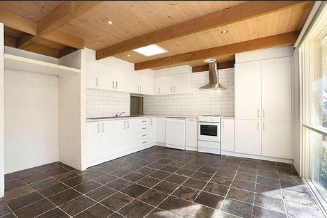 Property photo of 10 Alexandra Crescent Surrey Hills VIC 3127
