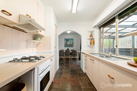 Property photo of 34 Bunarong Drive Frankston VIC 3199