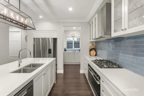 Property photo of 17 Nicholas Street Ashburton VIC 3147