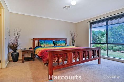 Property photo of 10 Manna Gum Drive Pakenham VIC 3810