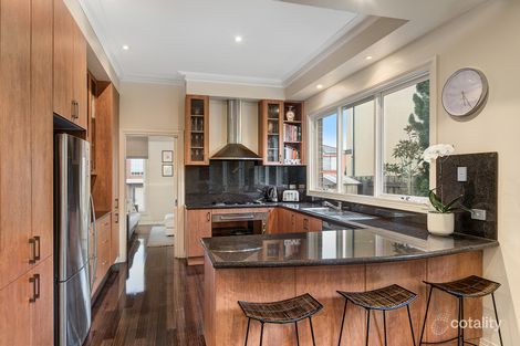 Property photo of 4 Thomas Walk Doncaster East VIC 3109