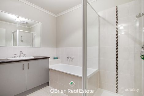 Property photo of 48 Cockatoo Drive Carrum Downs VIC 3201