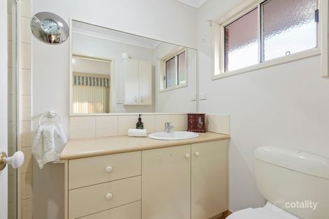 Property photo of 14 Twyford Close Hillside VIC 3037