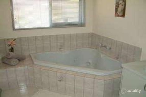 Property photo of 9 Carluke Close Berwick VIC 3806